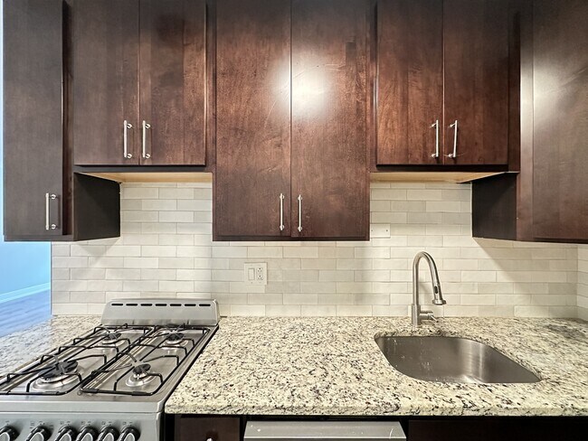 Foto del edificio - 507 W Barry Ave