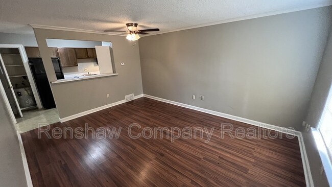 Foto del edificio - 3228 S Mendenhall Rd