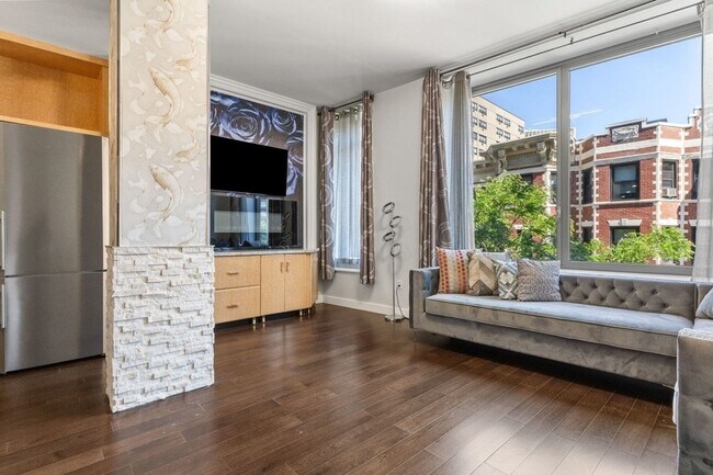 Photo - 43 Westland Avenue Unit 309 Apartment