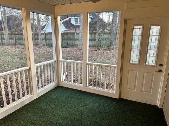 Building Photo - Beautiful Bevington Pines Three Bedroom Du...