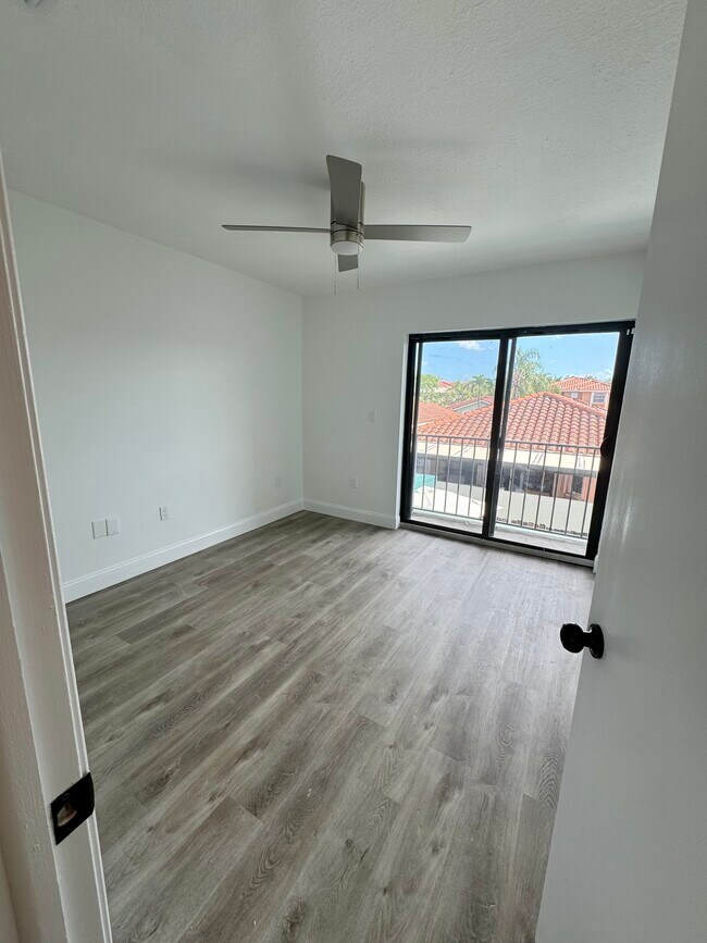 Photo - 10806 SW 72nd St Townhome