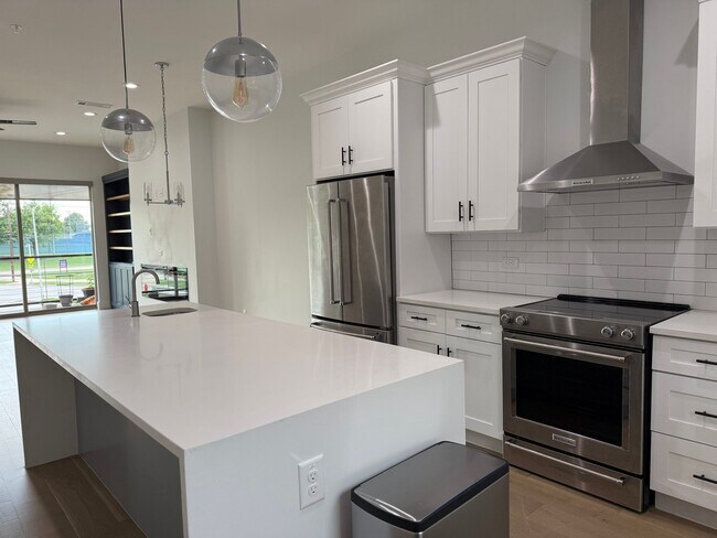 Foto del edificio - 2620 Valley View Ln