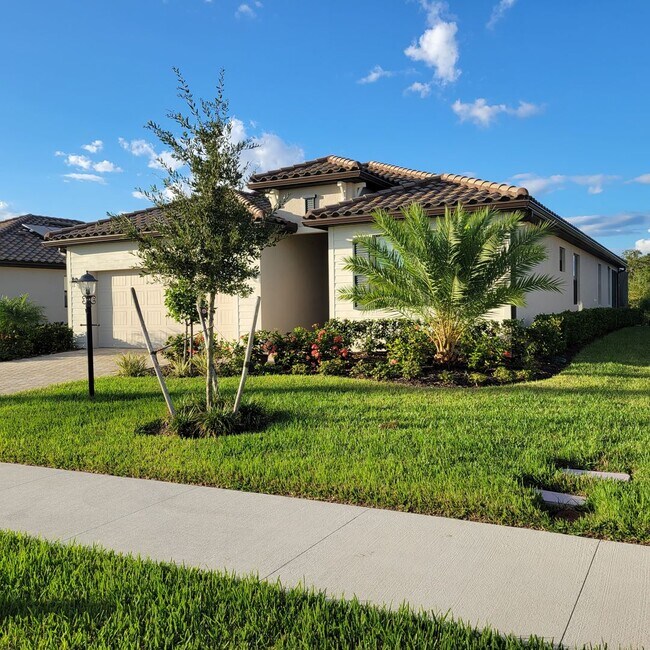 Building Photo - 17335 Blue Rdg Pl