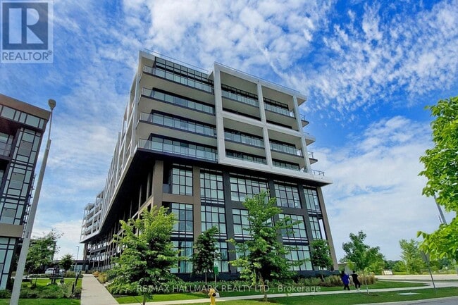 Building Photo - 60-460 George Butchart Dr