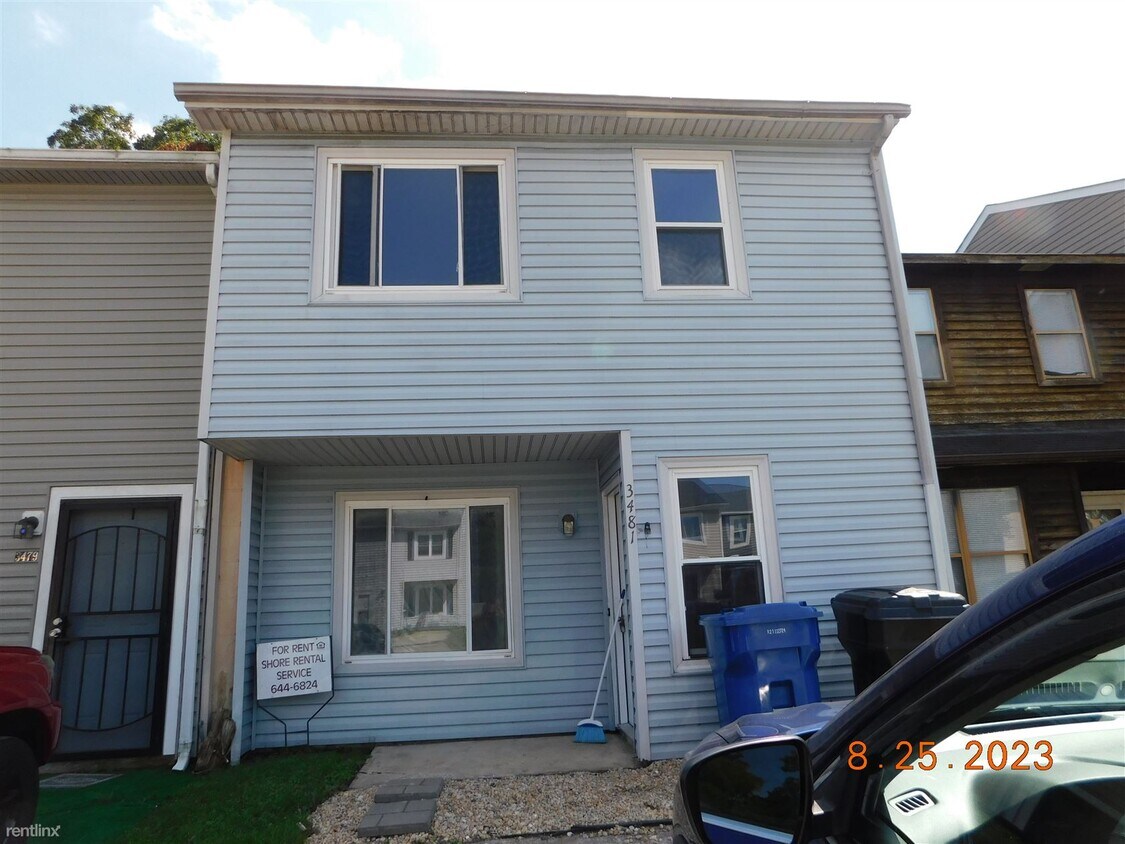 Primary Photo - 3 br, 2.5 bath Townhome - 3481 Bancroft Dr
