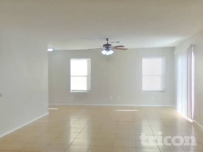 Foto del edificio - 8123 W Hammond Ln