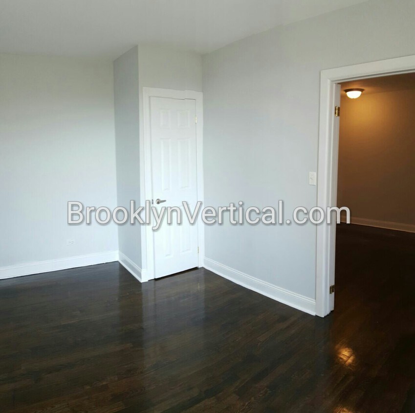 2862 Hylan Blvd Unit B67, Staten Island, NY 10306 Condo for Rent in Staten Island, NY