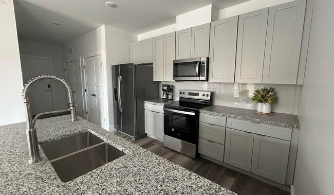 Building Photo - 133 GUZMAN CT