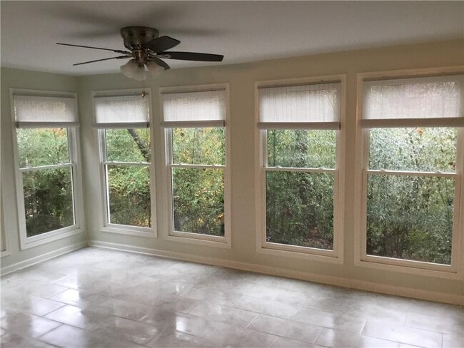 Building Photo - 2353 Henderson Mill Ct