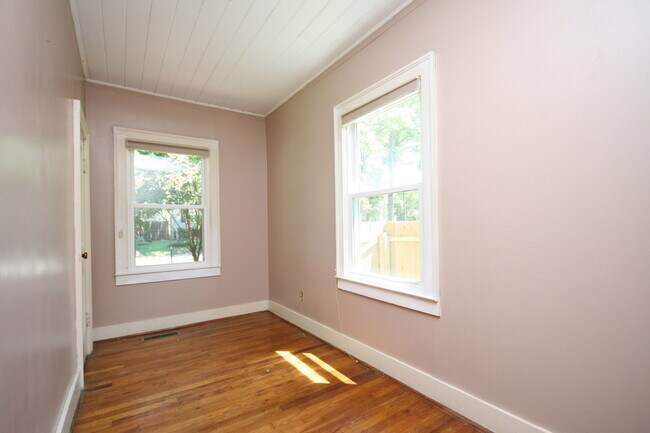 Foto del edificio - 2715 Thornton Cir SW