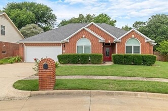 Building Photo - 1131 Indy Cir