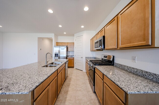 Building Photo - 25286 N 172nd Ln