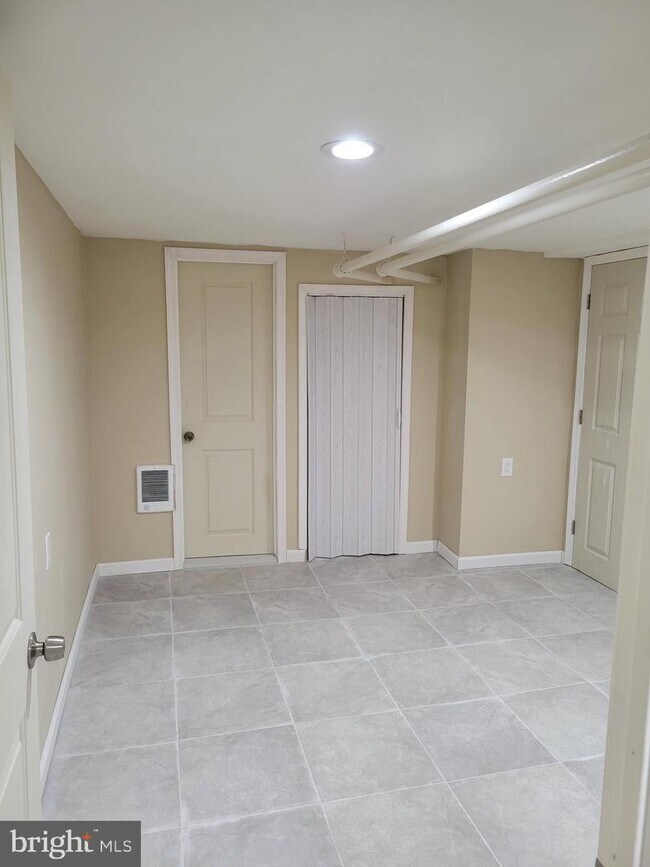 Building Photo - 6018 N 19th St