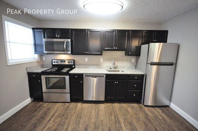 Building Photo - 1322 N 5th St