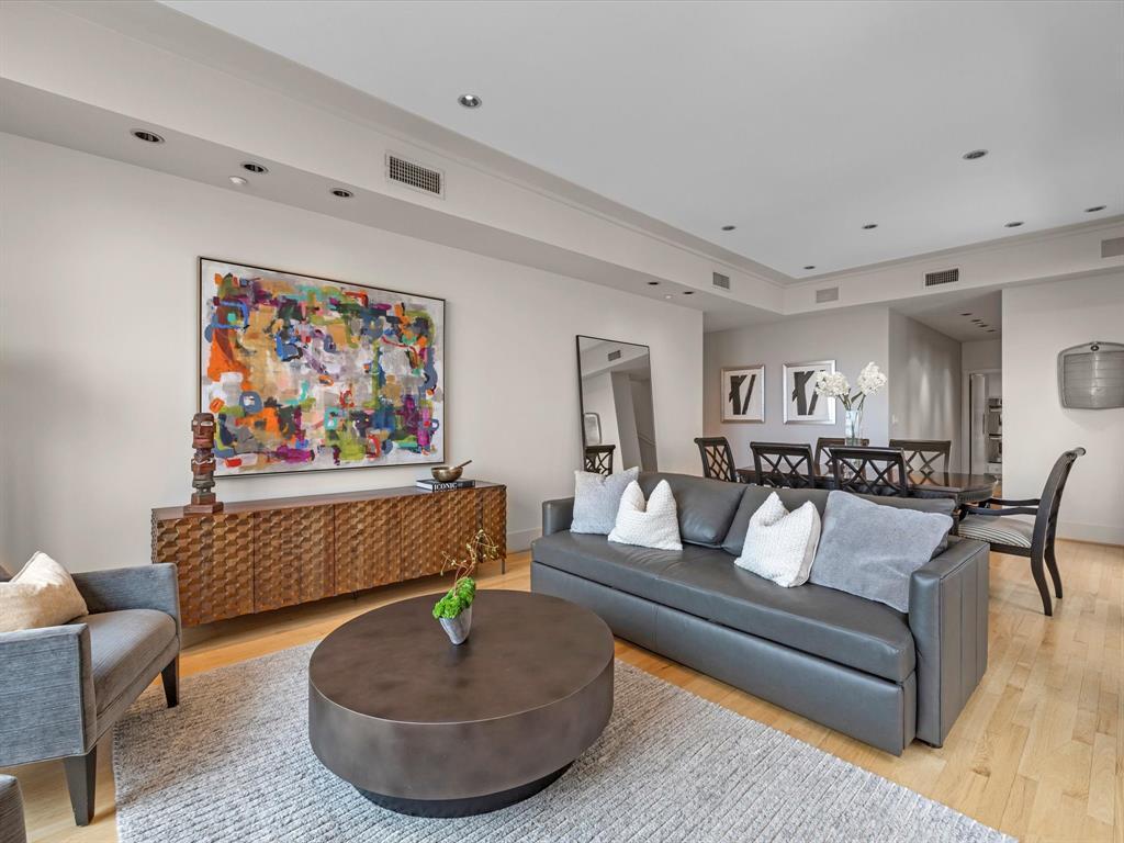 Foto principal - 2520 Robinhood St