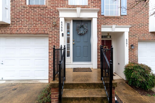 Building Photo - 6589 Hickman Terrace
