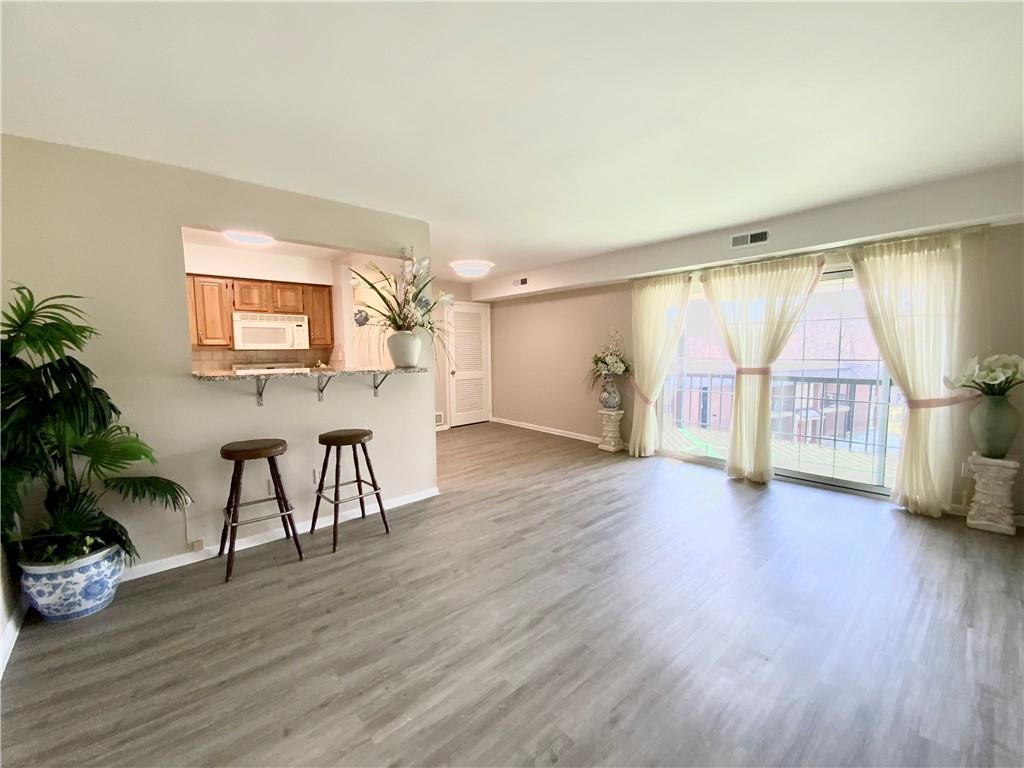 Building Photo - 701 College Park Dr