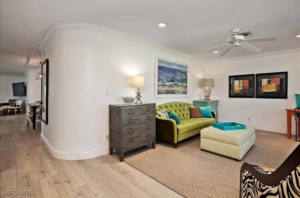 Foto principal - 552 105th Ave N