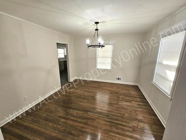 Building Photo - 777 Windsor Rd