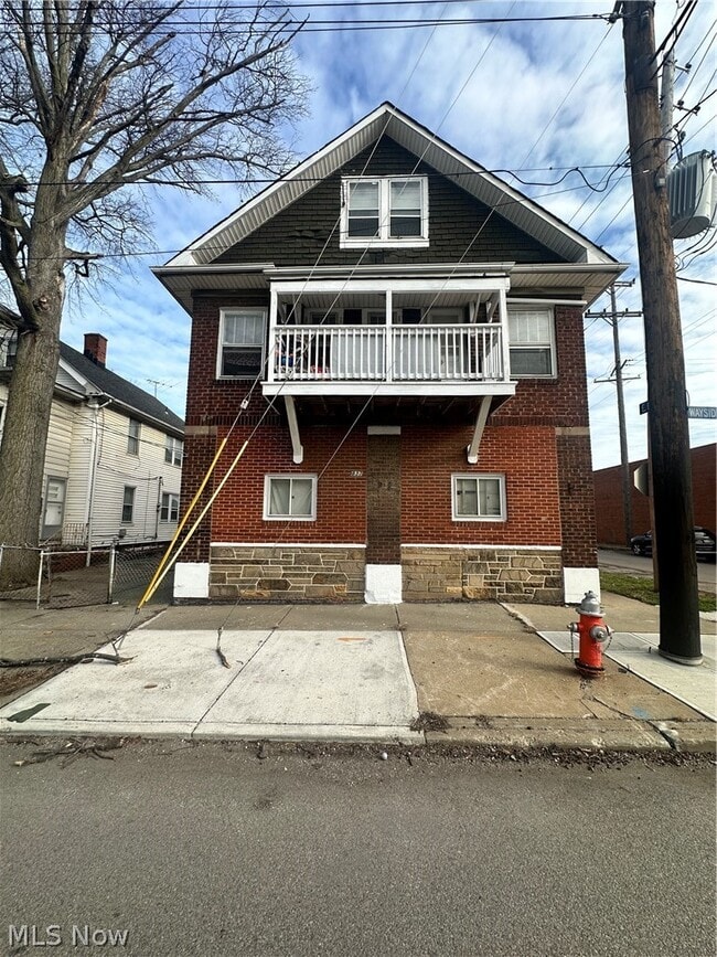 Building Photo - 837 Wayside Rd