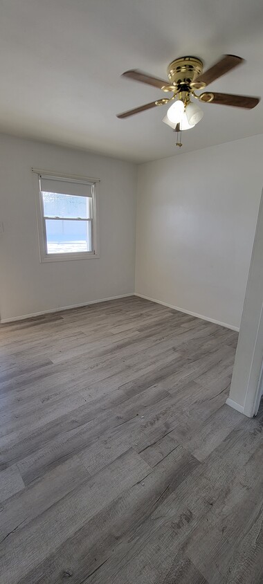 Foto del edificio - Oregon Ave Apartments