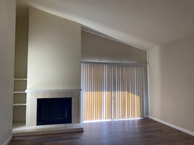 Foto del edificio - 1808 Woodlake Dr