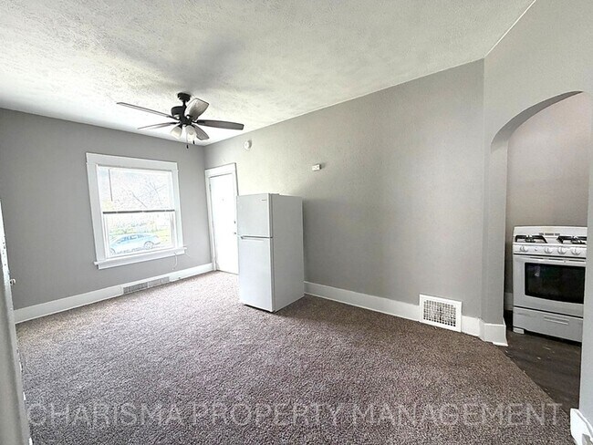 Foto del edificio - 316 E 15th St