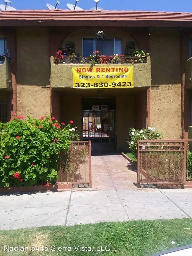 Building Photo - 5445 Sierra Vista Ave