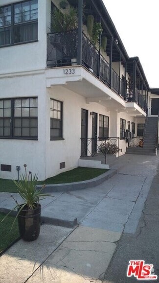 Building Photo - 1233 Gordon St