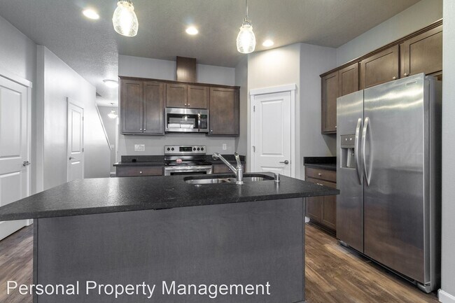 Foto del edificio - 3 br, 2.5 bath House - 5835 NE 56th Place