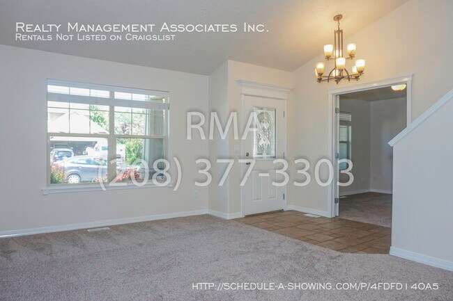 Building Photo - 2037 W Grassy Branch Dr
