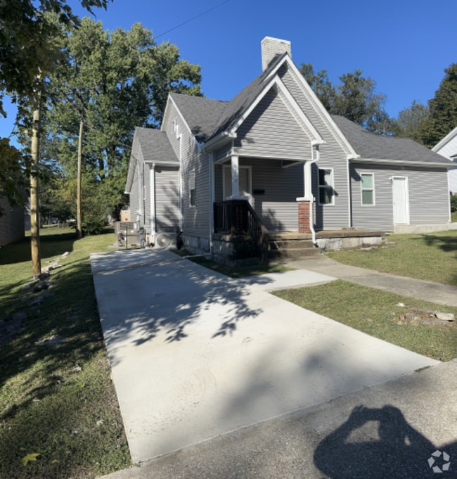 Building Photo - 213 Fite Ave E