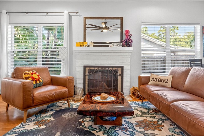 Building Photo - 2705 N Poplar Ave