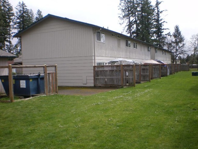 Building Photo - Broadway Park Apartments