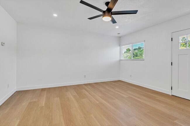 Foto del edificio - 6003 Streamview Dr