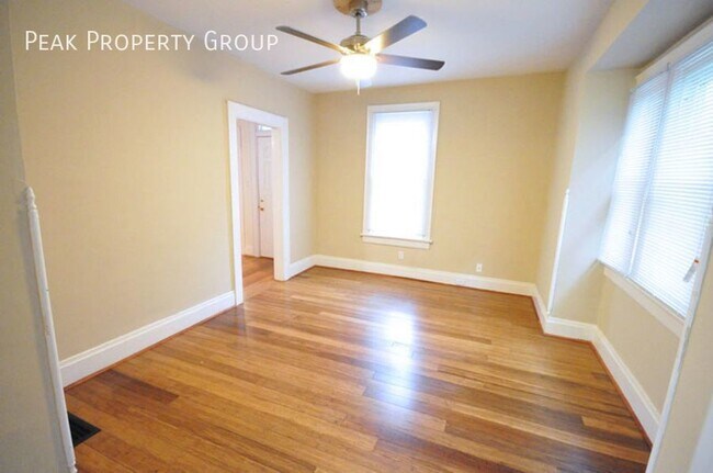 Building Photo - Available in August! Located in Weinland P...