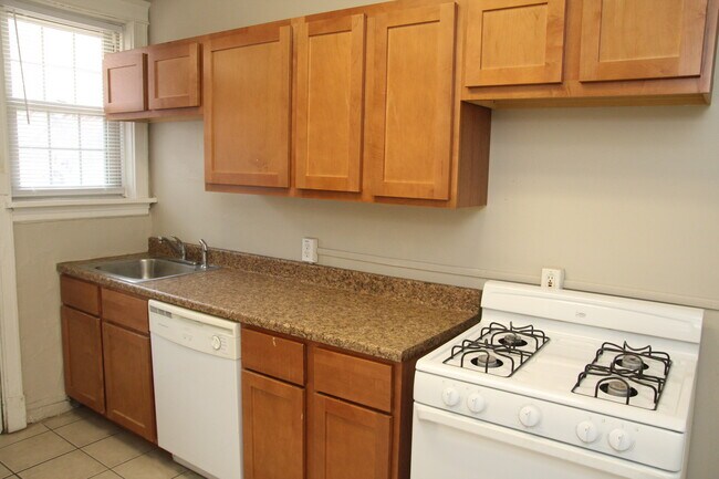 Building Photo - 6252 Delmar Blvd