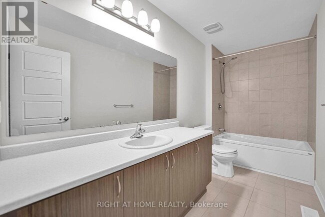 Building Photo - 57 Stitch Mews