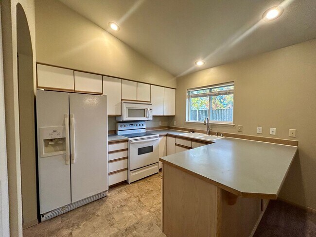 Foto del edificio - 948 E Street (Blaine)