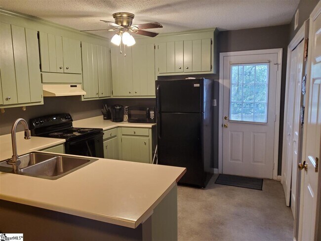 Building Photo - 416 W Townes Ct