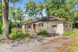 Building Photo - 3113 Oakwood St