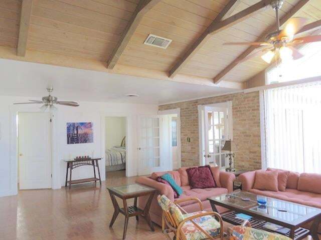Foto del edificio - 241 Mount Pisgah Dr