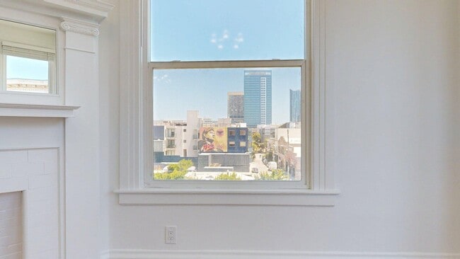 Photo - 445 Octavia St Apartment