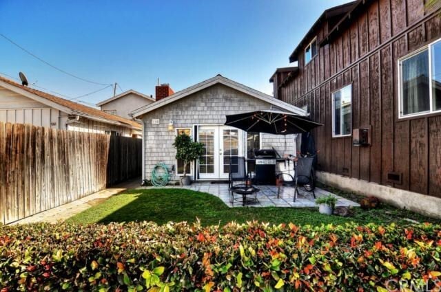 Building Photo - 1 Bedroom Upper Unit on Newport Beach Peni...
