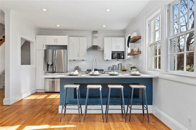 Foto del edificio - 628 Hemlock Cir SE