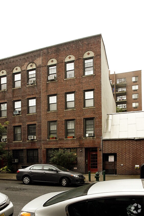 Foto del edificio - 208 E 31st St
