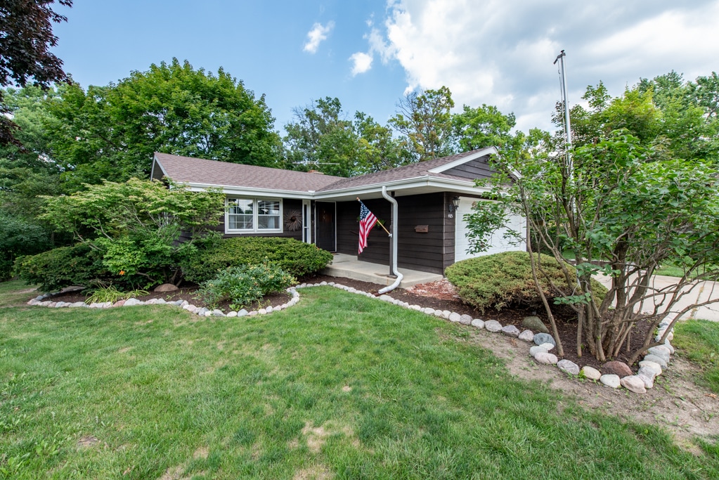 405 Campus Cir, Waukegan, IL 60085 House Rental in Waukegan, IL