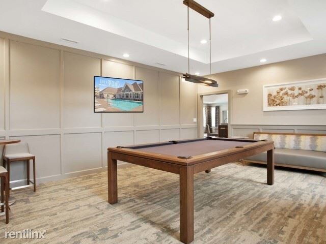 Building Photo - 2 br, 2 bath Apartment - 3 Pacella Park Dr