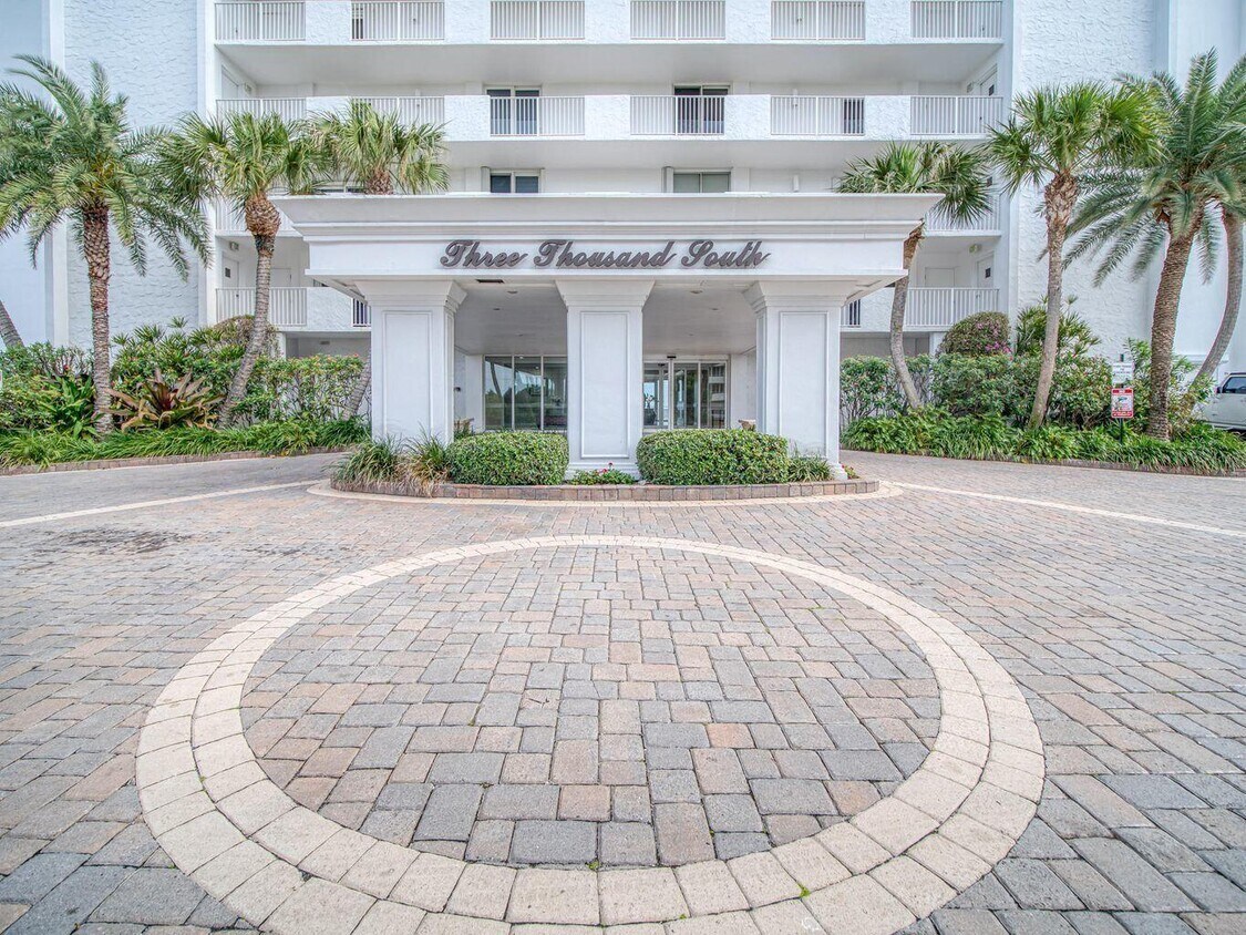 Primary Photo - 3000 S Ocean Blvd