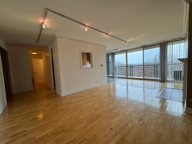 Foto del edificio - 6020 Oakwood Dr